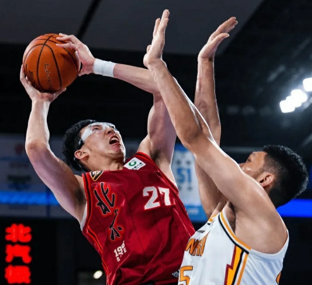 开云体育登录-CBA战术调整奏效，成功扭转局势