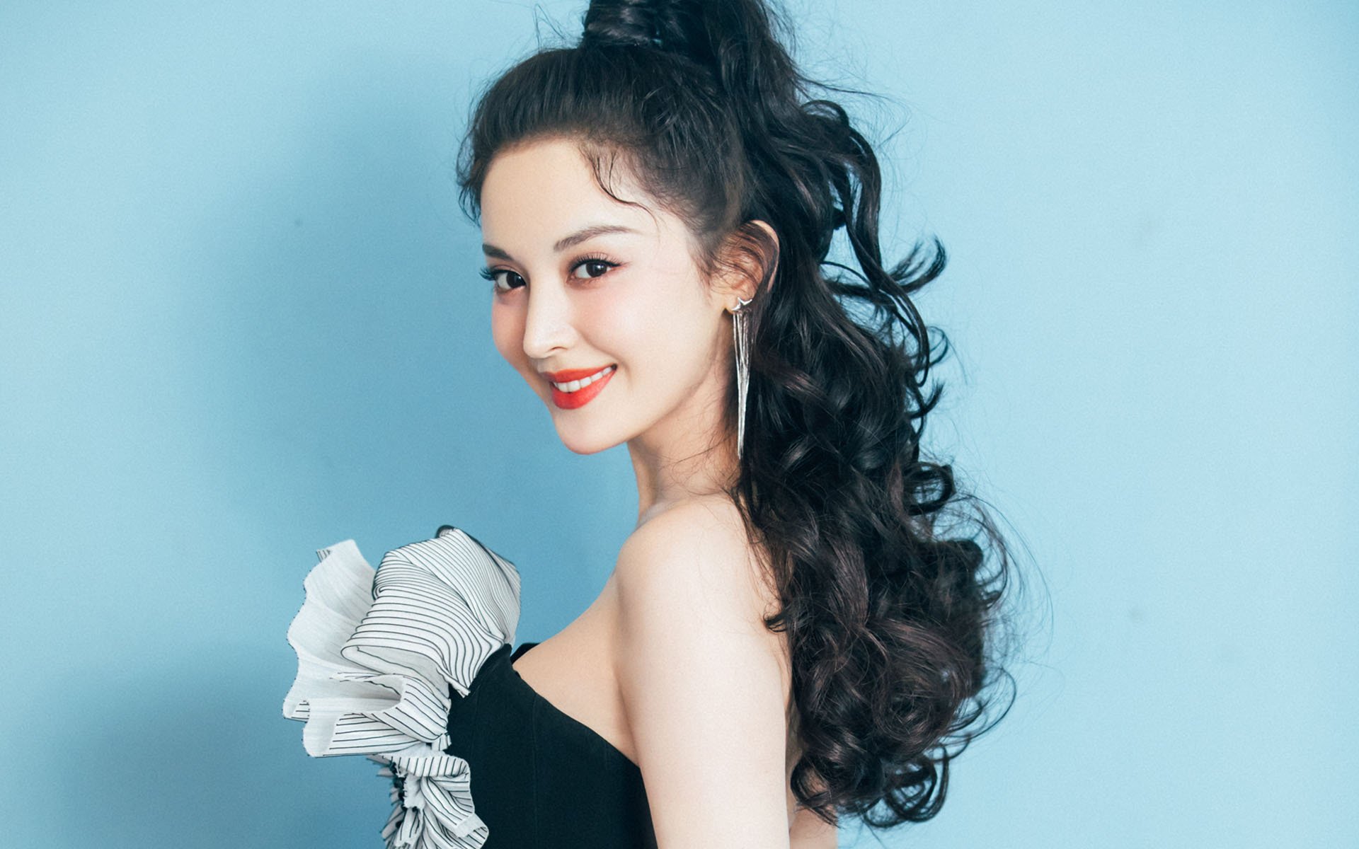 开云官网-奇迹的夜与神之左手，迪马利亚在世界排名争夺战中接管比赛