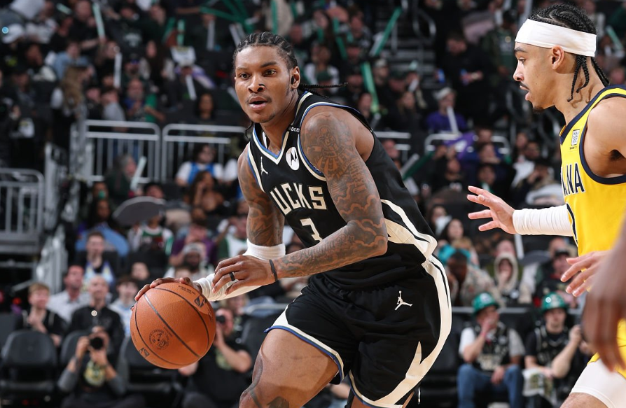 开云官网-步行者对阵雄鹿，哈利伯顿完成自我救赎