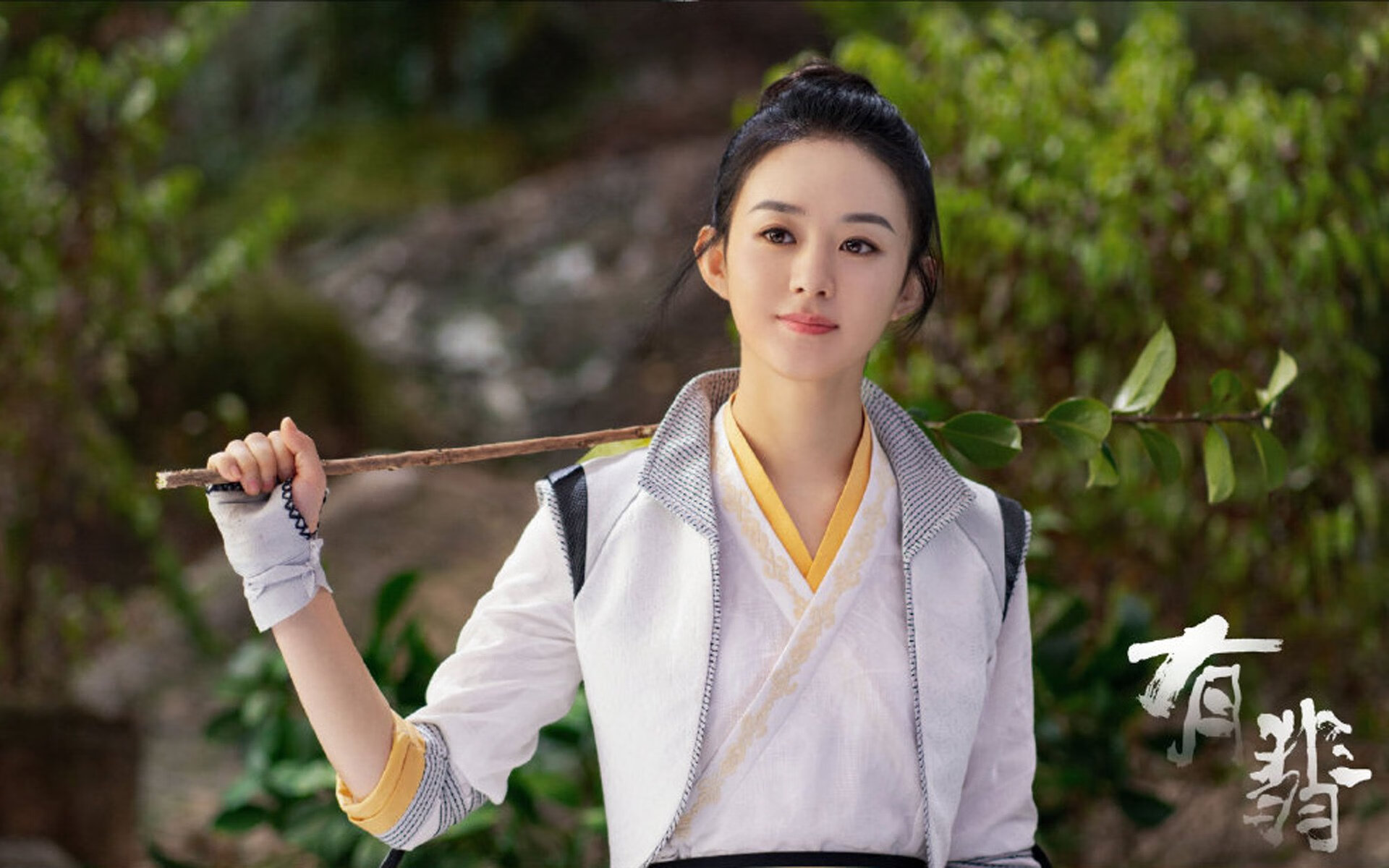 开云体育登录-乔治领袖风范点燃全场,独行侠力克老鹰展团队篮球魅力