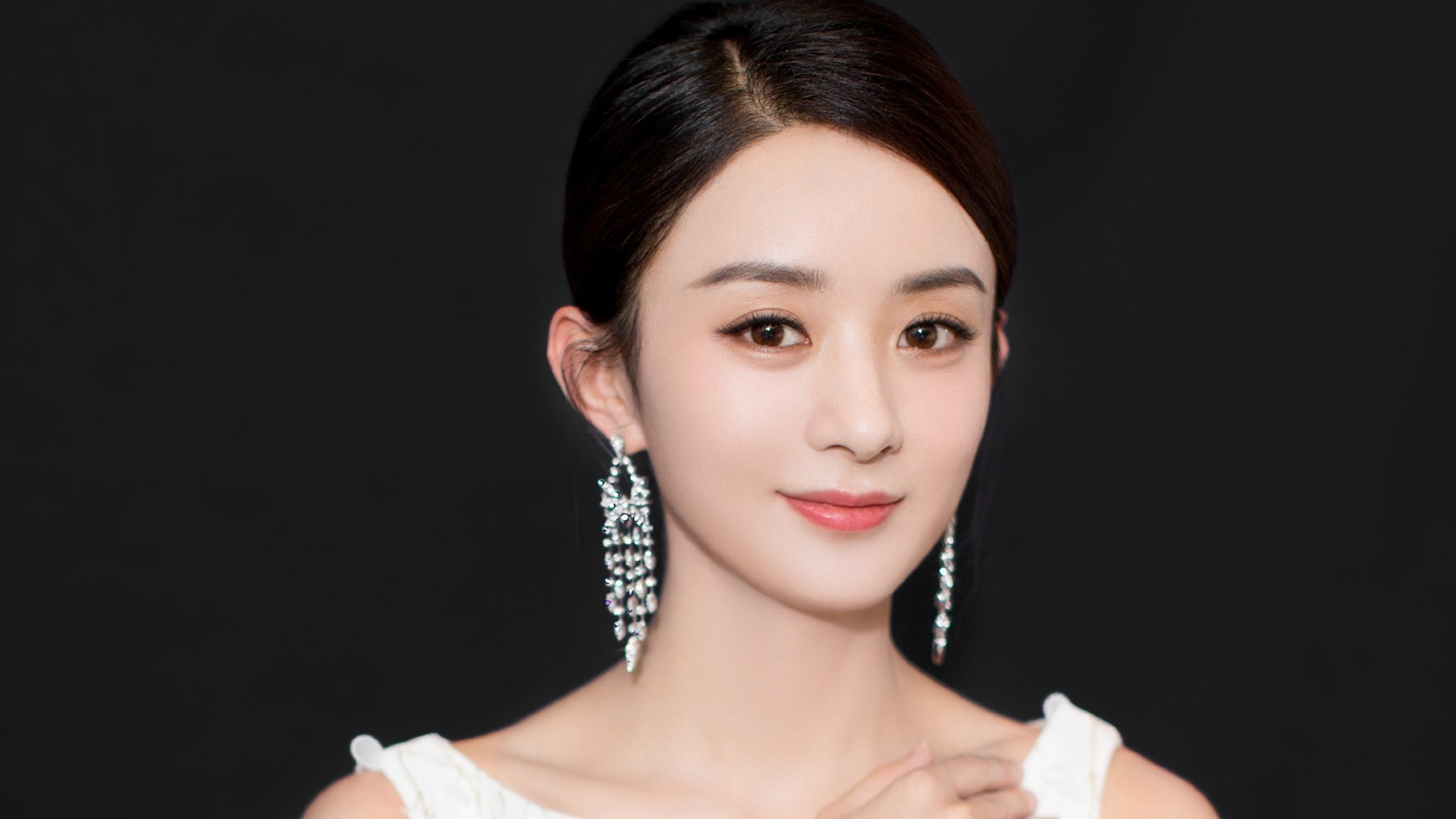 开云体育APP下载-快船沉没上海滩，布克末节19分上演海派绝杀